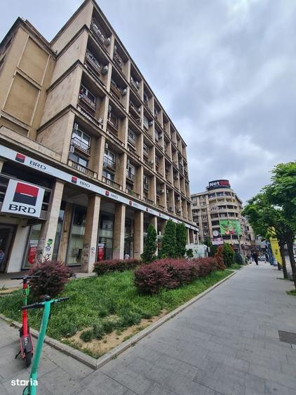 Garsonieră, mobilată în Calea Victoriei