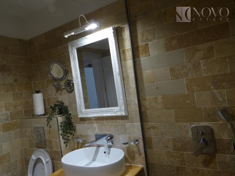 Apartament cu 3 camere semidecomandat, mobilat în P-ța Muncii