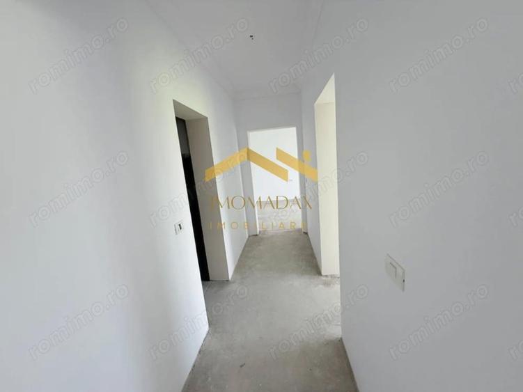 Apartament cu 3 camere decomandat în Moșnița Veche