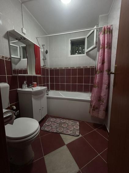Apartament cu 2 camere semidecomandat în Brâncoveanu