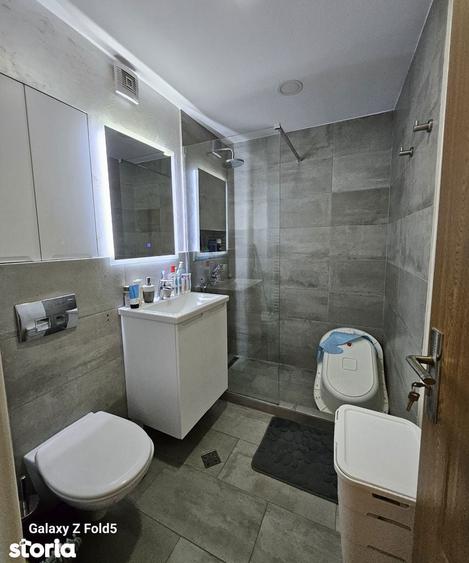 Apartament cu 3 camere decomandat în Rogerius