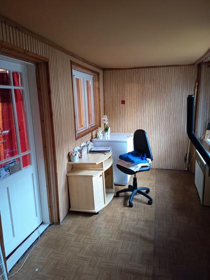 Casă cu 3 camere în Central
