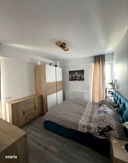 Apartament cu 3 camere decomandat, mobilat în Central