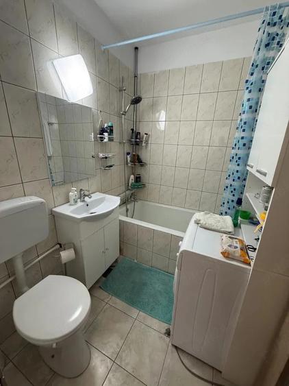 Apartament cu 2 camere semidecomandat în Sud