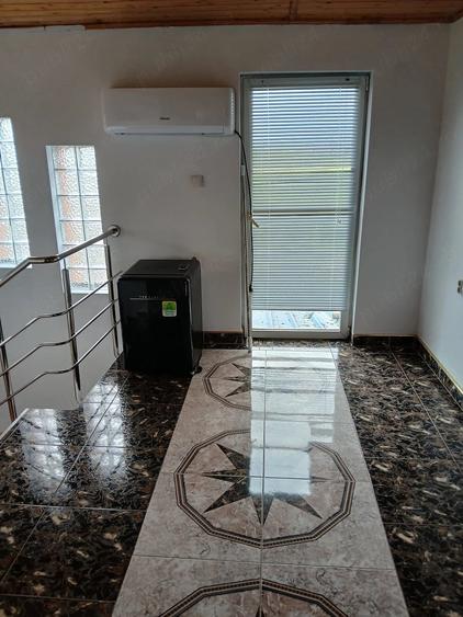 Casă cu 7 camere cu Teren 800 Mp în Aeroport