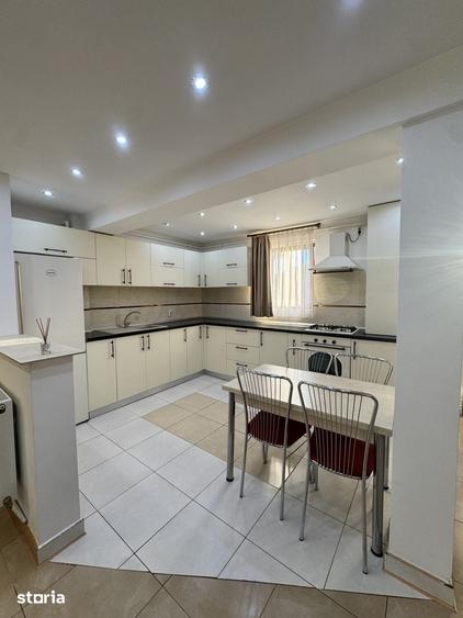 Apartament cu 3 camere în Micro 3