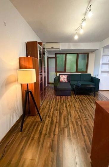 Apartament cu 2 camere semidecomandat în Dristor