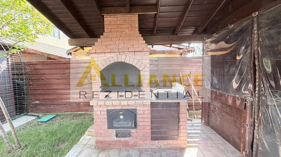 Casă individuală cu 4 camere cu Canalizare în Berceni