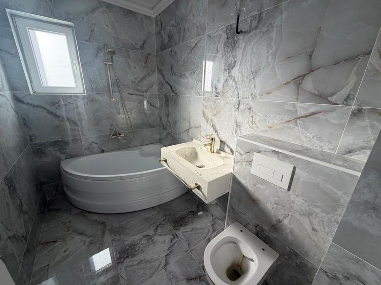 Apartament cu 3 camere decomandat în Dobroești