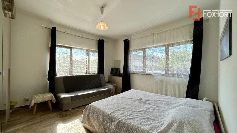 Apartament cu 3 camere semidecomandat, mobilat în Ghiroda