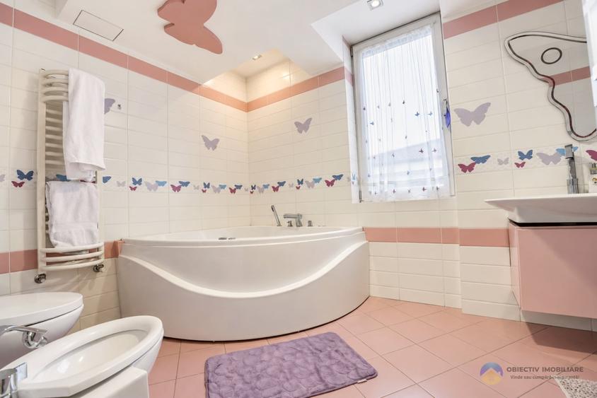 Casă individuală cu 6 camere cu Canalizare în Alexandru cel Bun