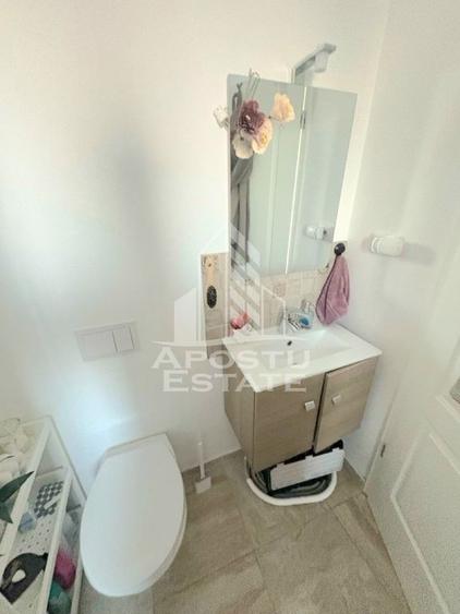 Casă cu 4 camere cu Teren 350 Mp în Ghiroda