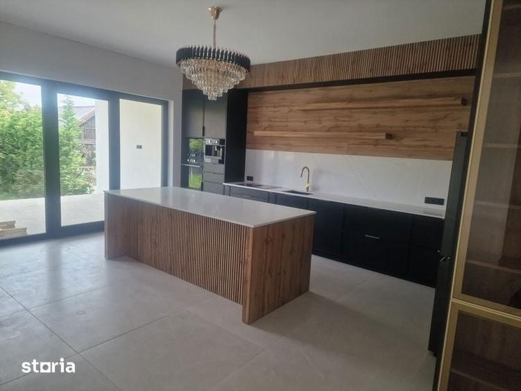 Casă cu 4 camere cu Teren 510 Mp în Central