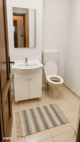 Apartament cu 3 camere decomandat în Lipovei