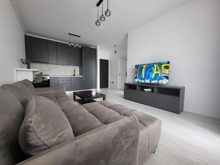 Apartament cu 2 camere decomandat în Central