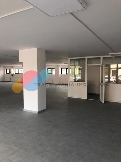 Spațiu comercial, de 200 mp, în Dâmbul Rotund