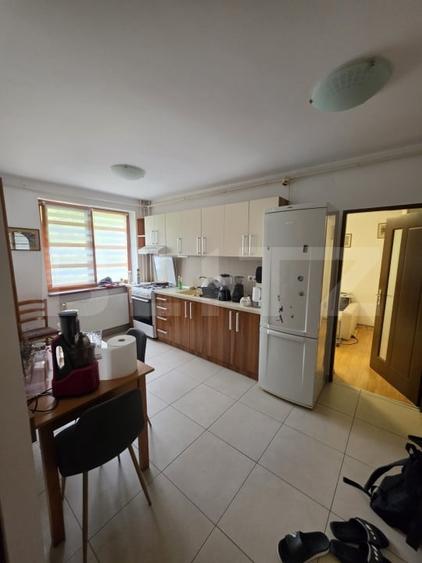 Apartament Spațios 3 Camere + Balcon - 8