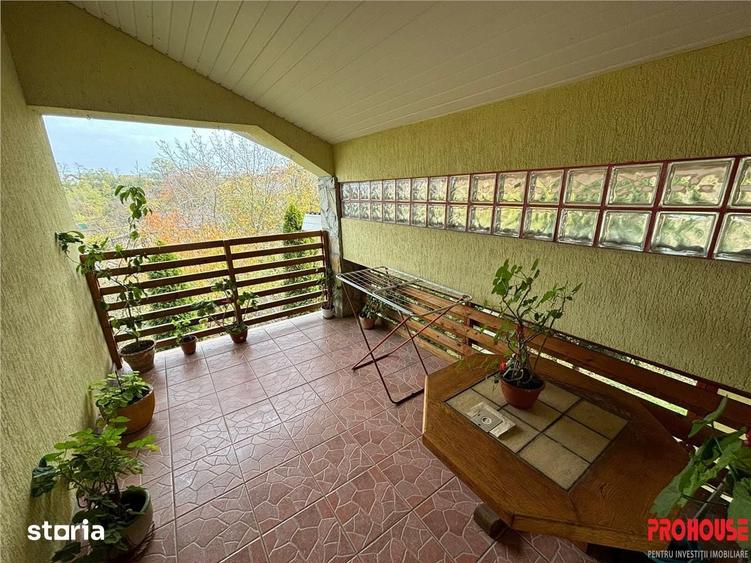 Casă cu 6 camere cu Teren 1100 Mp în Măgura