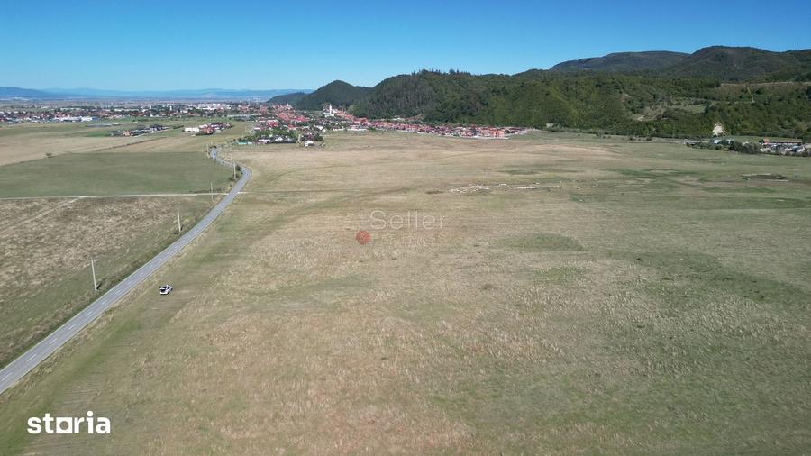 Teren de 14500 mp, în Glăjărie