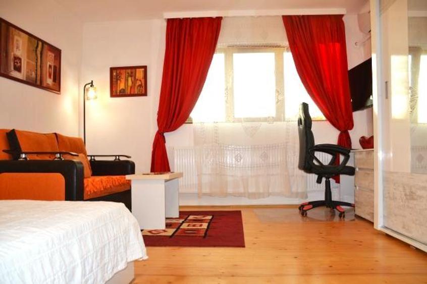 Garsonieră decomandată în Exterior Est