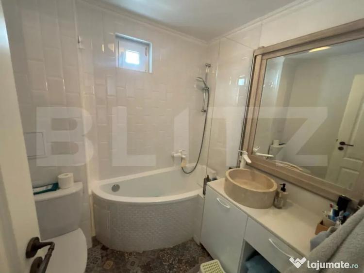 Apartament cu 3 camere decomandat în Ultracentral