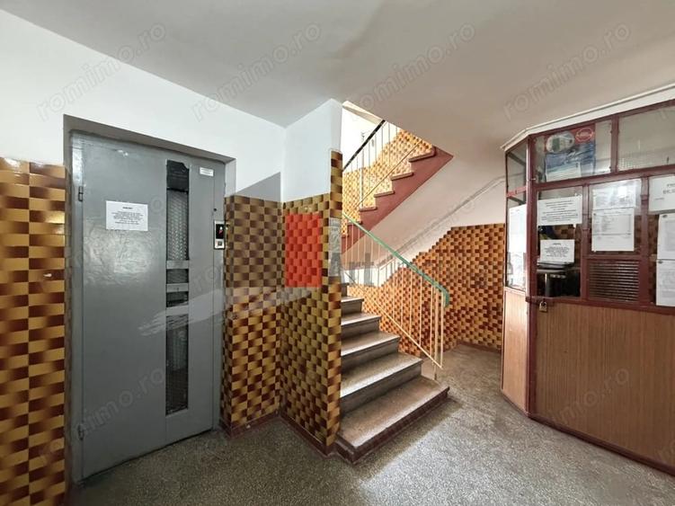 Apartament cu 3 camere decomandat în Dristor