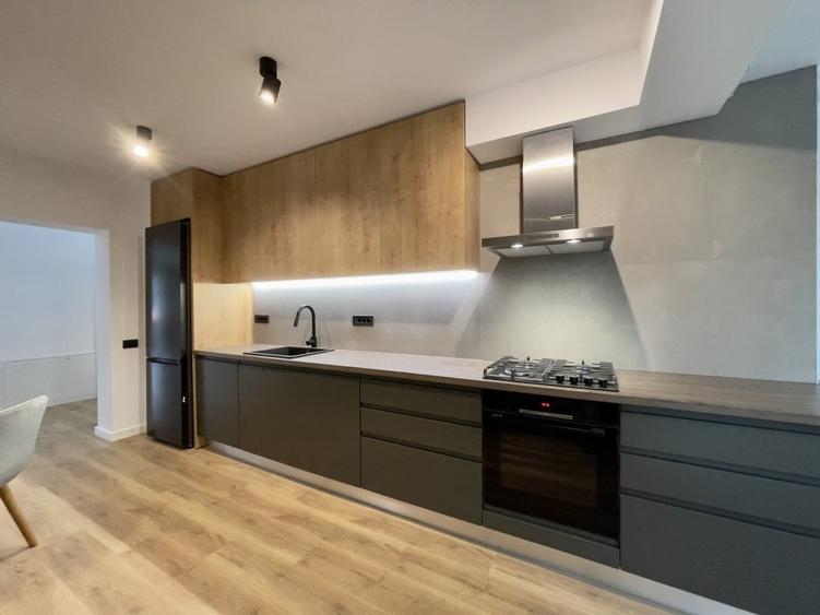 Apartament 3 Camere -107 mp - 2 Băi - Priveliște Superbă - Centrul Istoric - 14