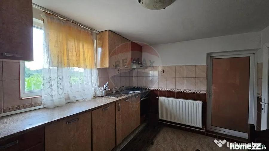 Casă cu 5 camere cu Teren 526 Mp în Chilișeni