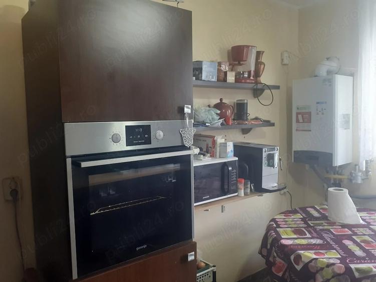 Apartament cu 3 camere semidecomandat în Hipodrom