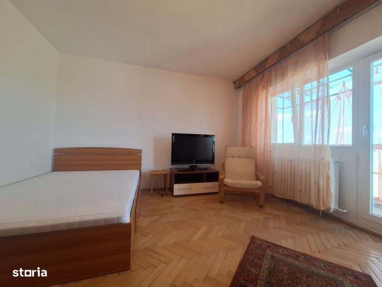 Garsonieră decomandată în Fabric
