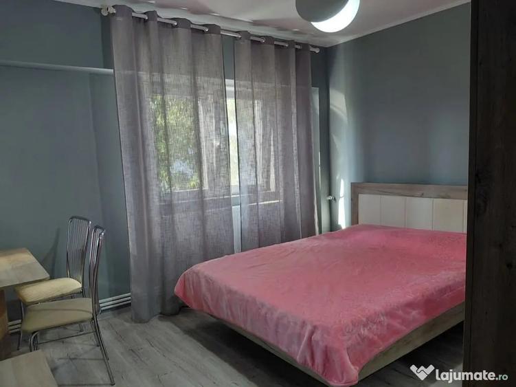 Garsonieră decomandată în Mazepa 1