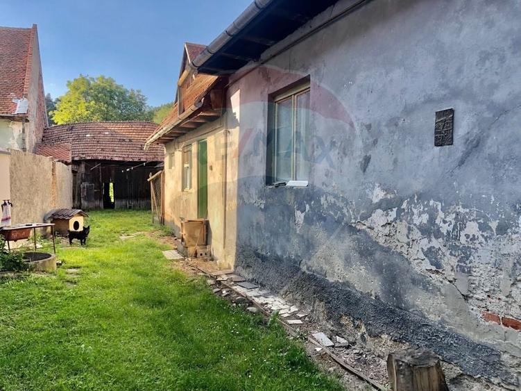 Casă individuală cu 4 camere cu Teren 979 Mp în Tohanu Vechi