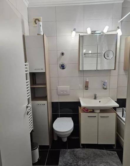 Apartament cu 3 camere decomandat, mobilat în Bartolomeu