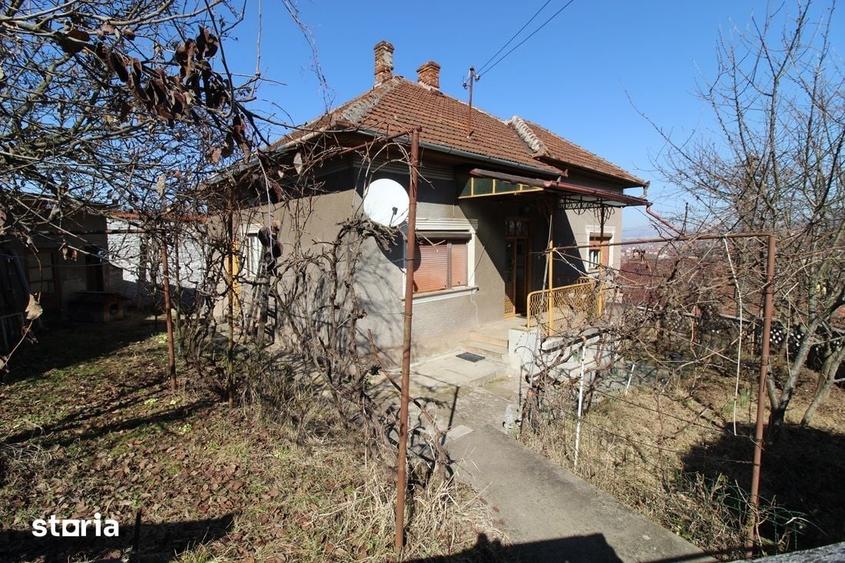Casă cu 4 camere cu Teren 436 Mp în Hunedoara