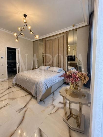 Apartament cu 4 camere semidecomandat, mobilat în Ultracentral