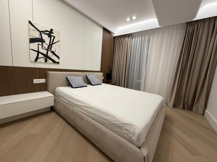 Apartament cu 3 camere semidecomandat, mobilat în Voluntari