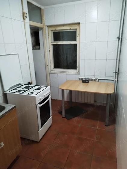 Garsonieră decomandată în Uverturii
