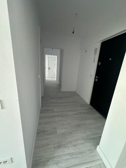 Apartament cu 3 camere decomandat în Banu Manta