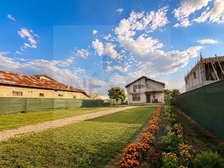 Casă individuală cu 5 camere cu Canalizare în Vidra