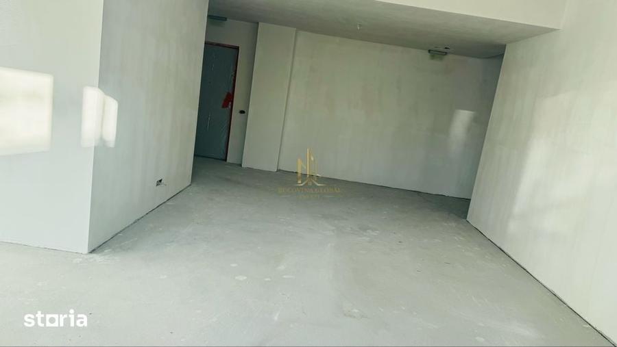 Spațiu comercial, de 400 mp, în Central