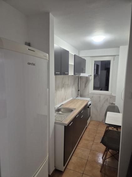 Apartament cu 2 camere semidecomandat în Dobroești