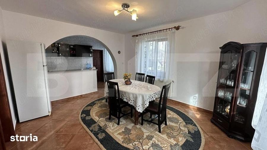 Casă cu 6 camere cu Teren 1100 Mp în Ceuaș