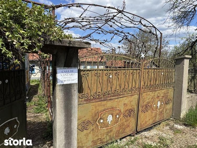 Casă cu 3 camere cu Teren 150 Mp în Halmășd