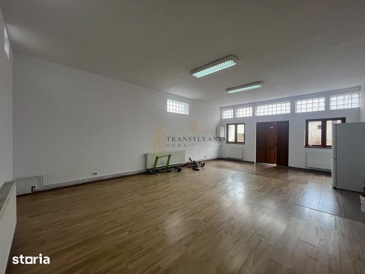 Casă cu 4 camere cu Teren 1300 Mp în Central