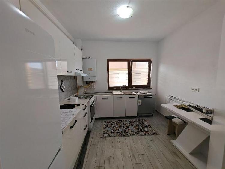 Apartament cu 2 camere decomandat, mobilat în Sânpetru