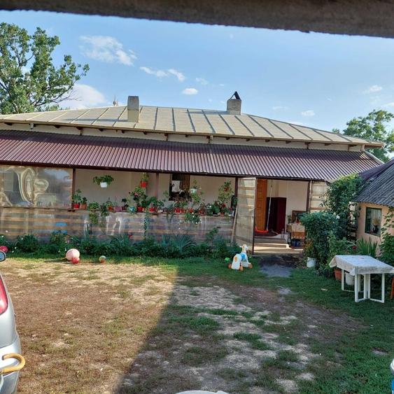 Casă cu 4 camere în Central