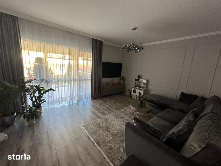 Casă cu 3 camere cu Teren 45 Mp în Sânpetru