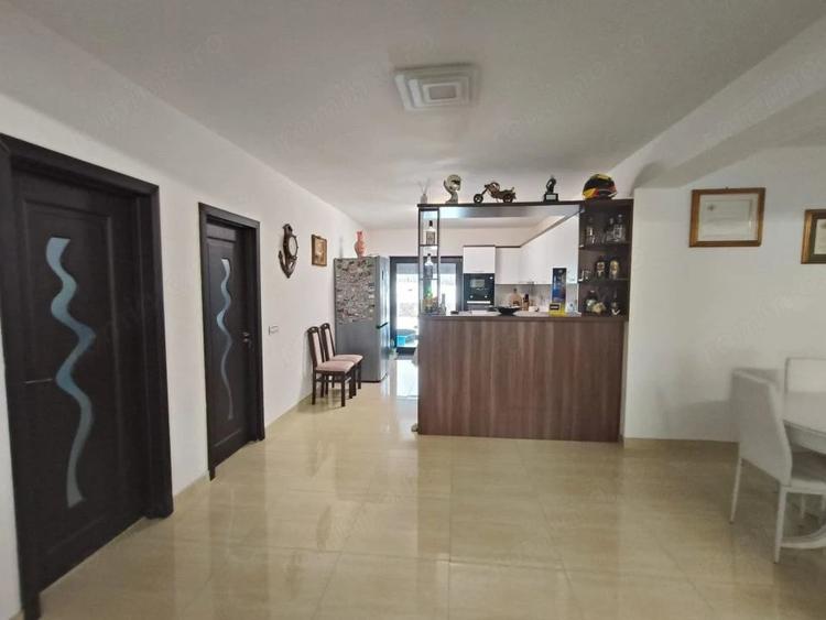 Casă cu Teren 2775 Mp în Crasna