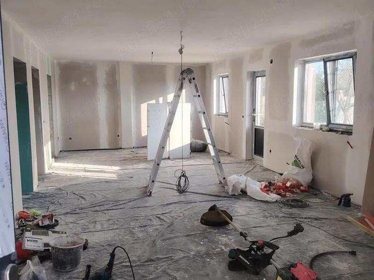 Casă individuală cu 3 camere cu Teren 400 Mp în Preajba
