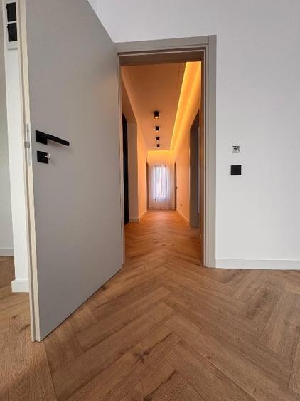 Duplex cu 4 camere cu Canalizare în Domnești